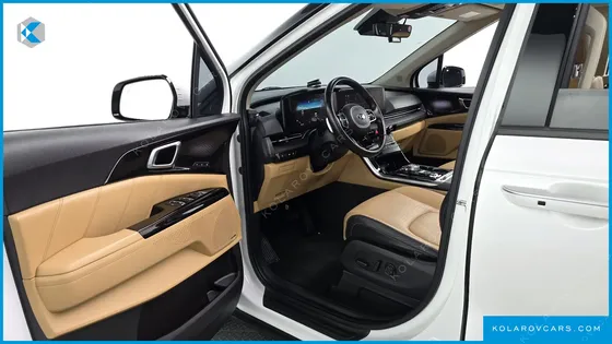 KIA CARNIVAL DIESEL 9-SEATER SIGNATURE