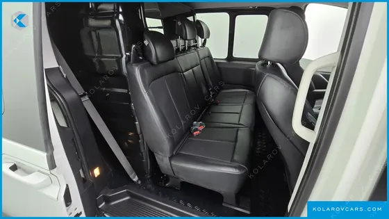 HYUNDAI STARIA HEV 1.6 CARGO 5-SEATER