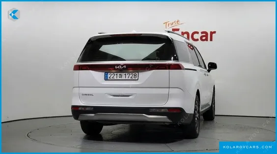 KIA CARNIVAL GASOLINE 9-SEATER NOBLESSE