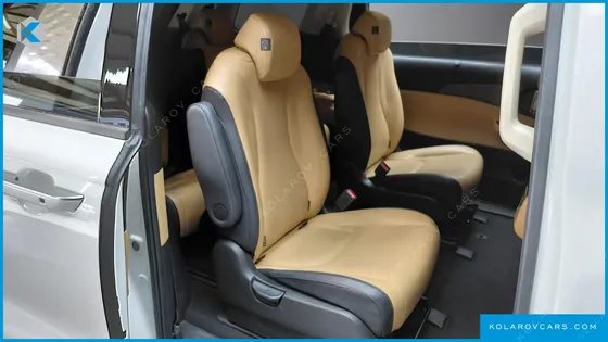 KIA CARNIVAL GASOLINE 9-SEATER NOBLESSE