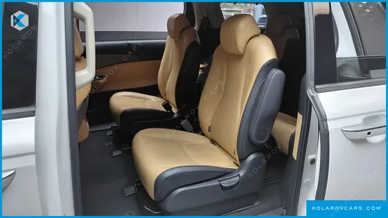 KIA CARNIVAL GASOLINE 9-SEATER NOBLESSE