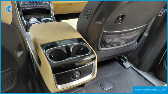 KIA CARNIVAL GASOLINE 9-SEATER NOBLESSE