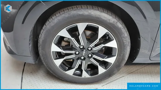 KIA CARNIVAL DIESEL 9-SEATER NOBLESSE