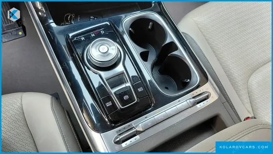 KIA CARNIVAL DIESEL 9-SEATER NOBLESSE