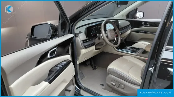 KIA CARNIVAL DIESEL 9-SEATER NOBLESSE