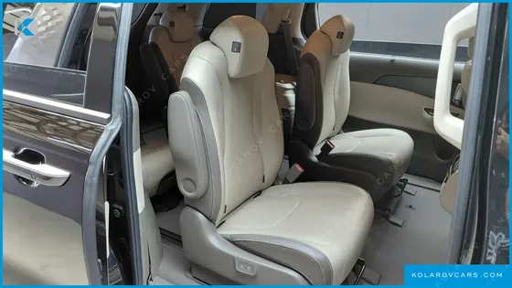 KIA CARNIVAL DIESEL 9-SEATER NOBLESSE