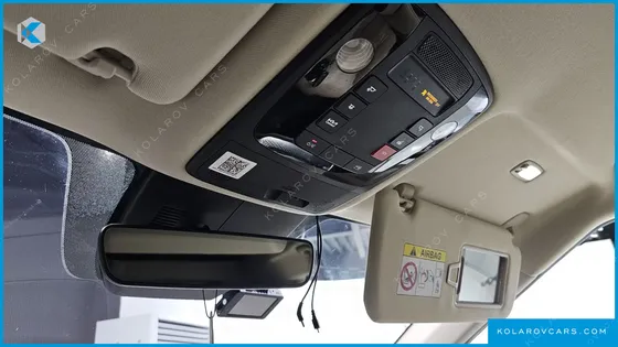 KIA CARNIVAL GASOLINE 7-SEATER HI-LIMOUSINE