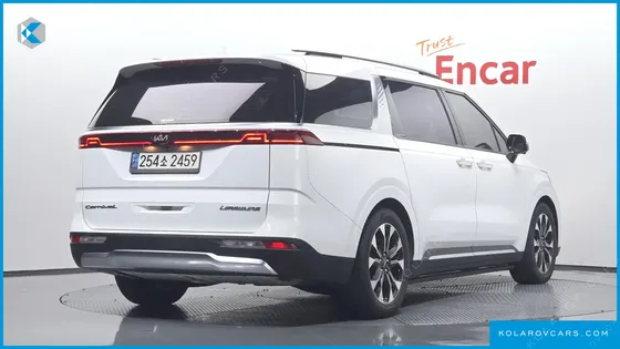 KIA CARNIVAL GASOLINE 7-SEATER SIGNATURE