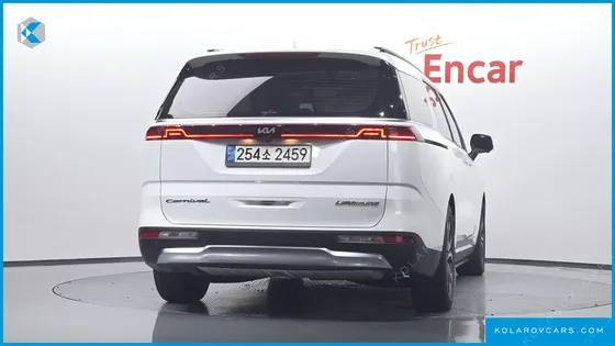 KIA CARNIVAL GASOLINE 7-SEATER SIGNATURE