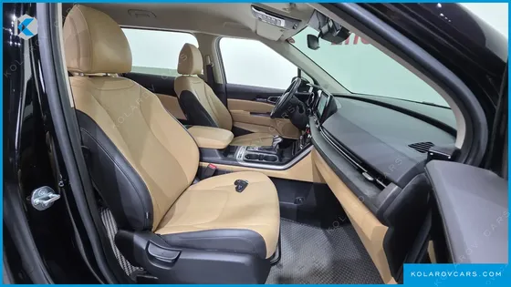KIA CARNIVAL DIESEL 9-SEATER PRESTIGE