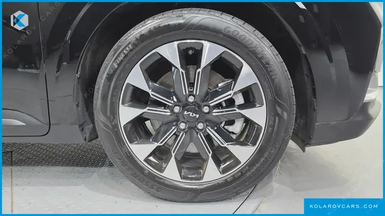 KIA CARNIVAL DIESEL 9-SEATER PRESTIGE