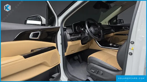 KIA CARNIVAL DIESEL 9-SEATER NOBLESSE