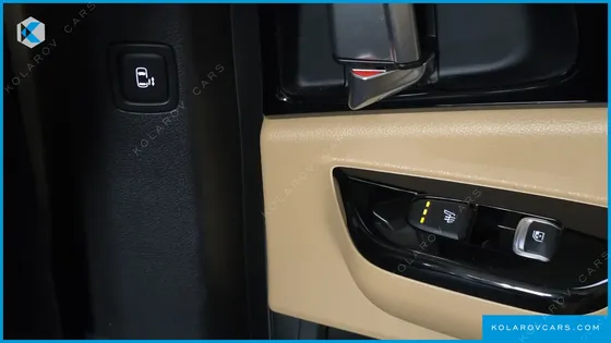 KIA CARNIVAL DIESEL 9-SEATER NOBLESSE