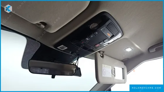 KIA CARNIVAL DIESEL 9-SEATER PRESTIGE