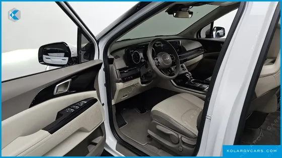 KIA CARNIVAL GASOLINE 9-SEATER PRESTIGE