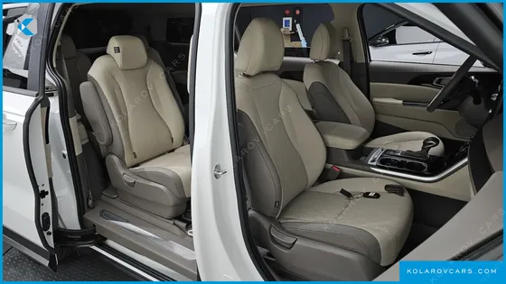 KIA CARNIVAL GASOLINE 9-SEATER PRESTIGE