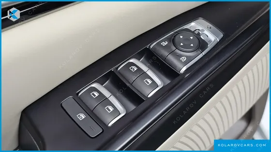 KIA CARNIVAL GASOLINE 9-SEATER PRESTIGE