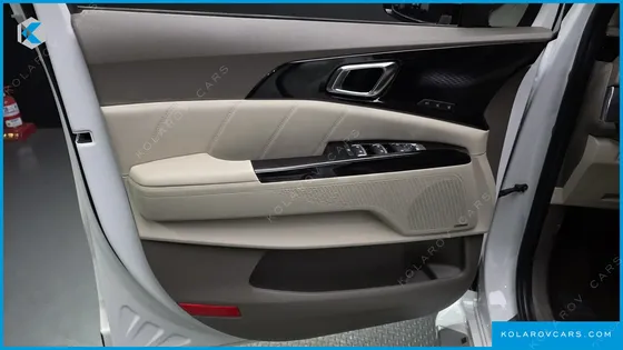 KIA CARNIVAL DIESEL 7-SEATER HI-LIMOUSINE