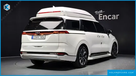 KIA CARNIVAL GASOLINE 9-SEATER HI-LIMOUSINE