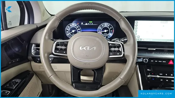 KIA CARNIVAL GASOLINE 9-SEATER HI-LIMOUSINE