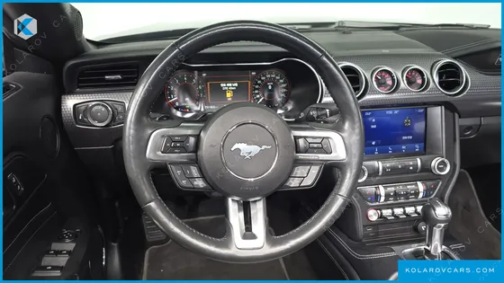 FORD MUSTANG GT CONVERTIBLE