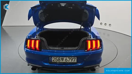 FORD MUSTANG COUPE
