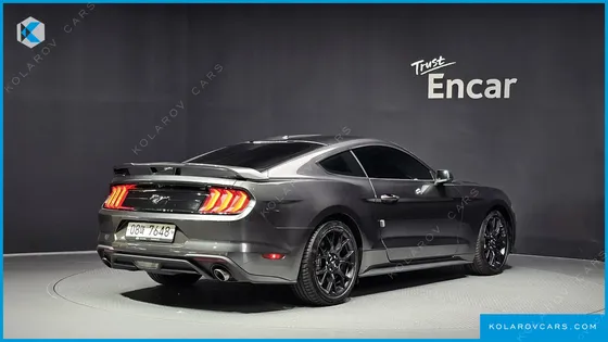 FORD MUSTANG COUPE