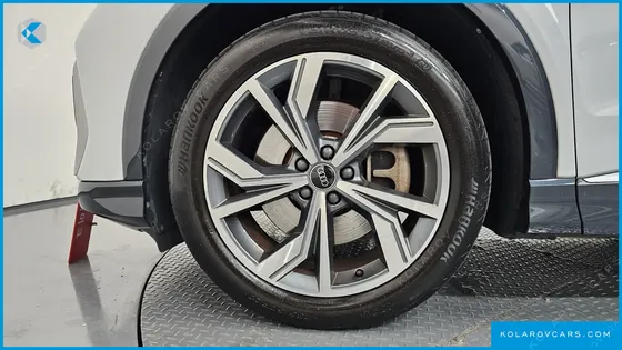 AUDI Q4 E-TRON 40 PREMIUM SPORTBACK