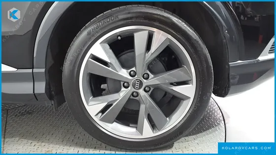 AUDI Q4 E-TRON 40 PREMIUM