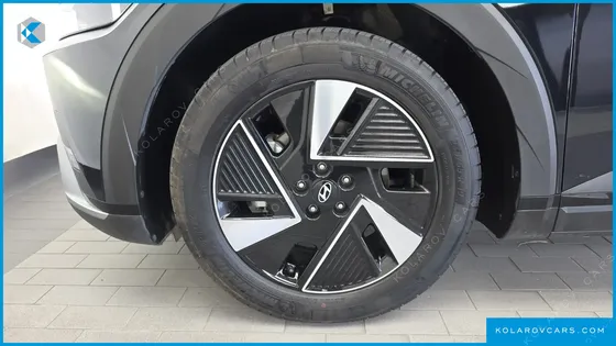HYUNDAI IONIQ 5 STANDARD
