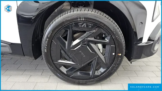 KIA SELTOS GASOLINE 1.6T 2WD