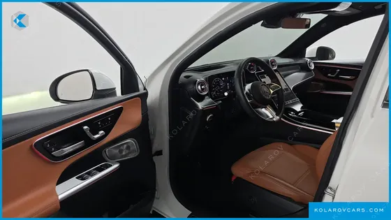 MERCEDES GLC-CLASS GLC300 4MATIC AVNATGARDE COUPE