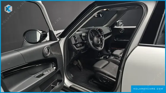 MINI COUNTRYMAN CLASSIC