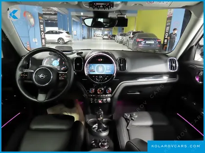 MINI COUNTRYMAN CLASSIC PLUS LAUNCH PACK