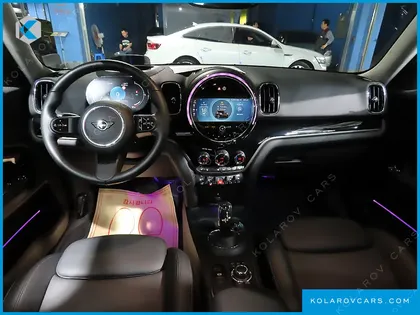 MINI COUNTRYMAN CLASSIC PLUS LAUNCH PACK