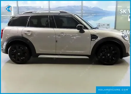 MINI COUNTRYMAN CLASSIC