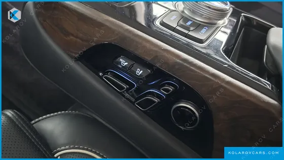 GENESIS G90 5.0 AWD