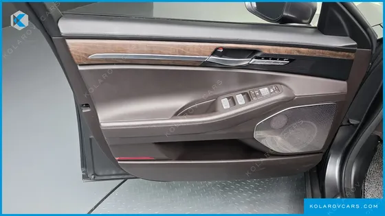 GENESIS G90 3.3 T AWD