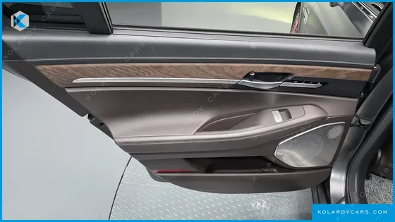 GENESIS G90 3.3 T AWD