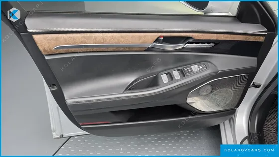 GENESIS G90 3.3 T AWD