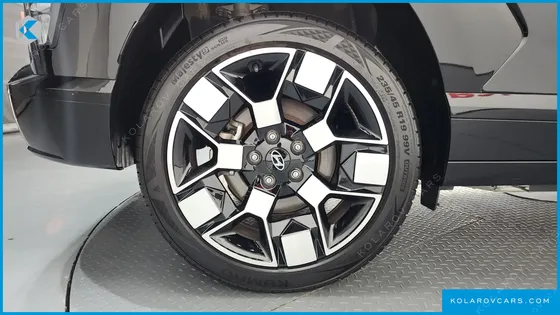 HYUNDAI KONA LONG RANGE
