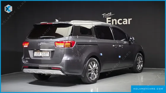 KIA CARNIVAL 9-SEATER NOBLESSE