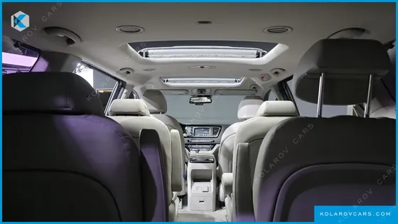 KIA CARNIVAL 9-SEATER NOBLESSE