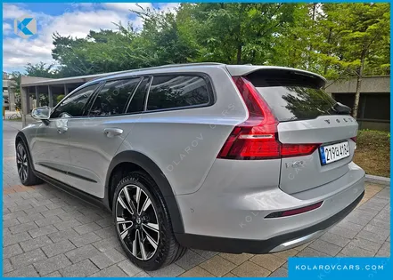 VOLVO V60 B5 ULTIMATE AWD