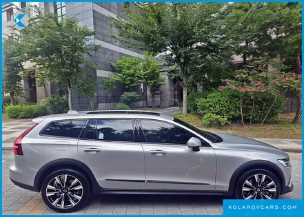 VOLVO V60 B5 ULTIMATE AWD