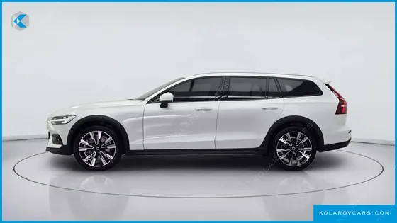 VOLVO V60 B5 ULTRA AWD
