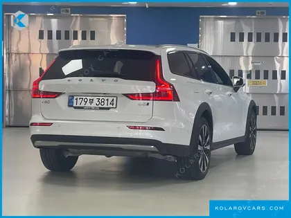 VOLVO V60 B5 ULTRA AWD