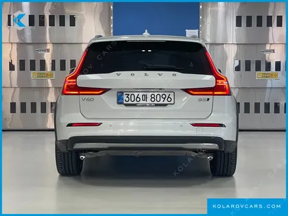VOLVO V60 B5 ULTRA AWD