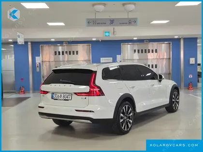 VOLVO V60 B5 ULTRA AWD