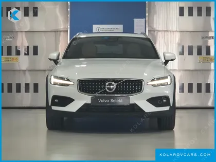 VOLVO V60 B5 ULTRA AWD